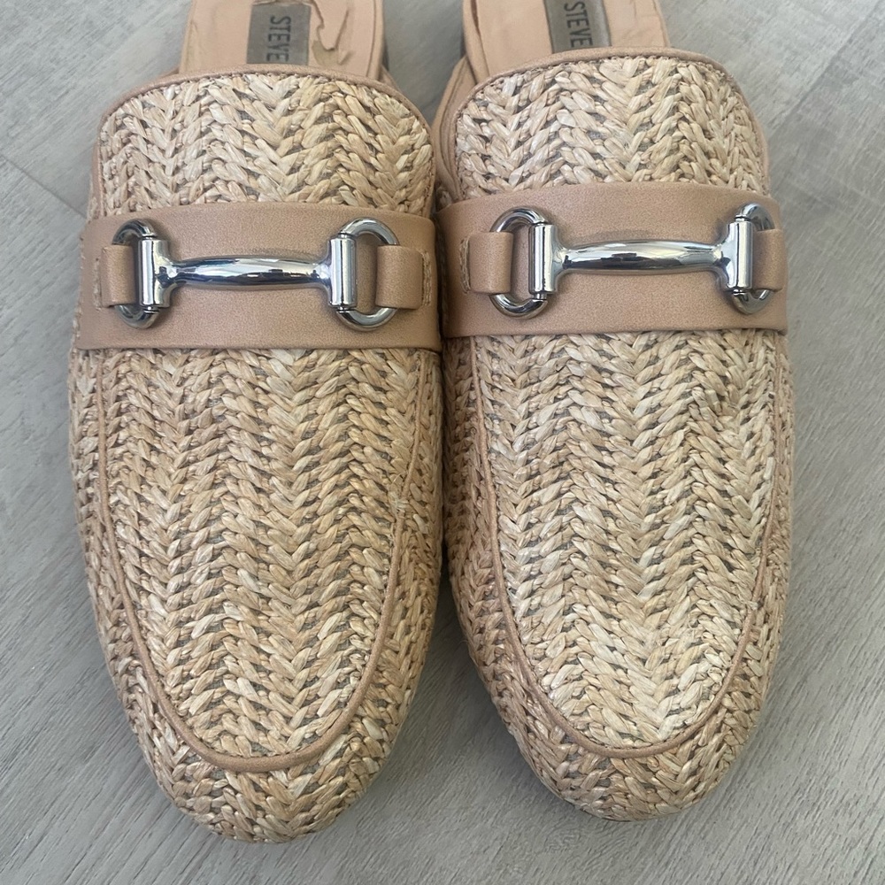 Steve Madden Raffia Mule - Picture 3 of 7